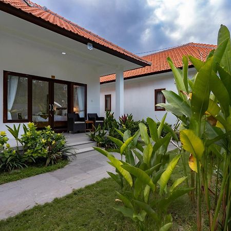 Nusa Indah Onai Hotel นูซาเลมโบงัน ภายนอก รูปภาพ