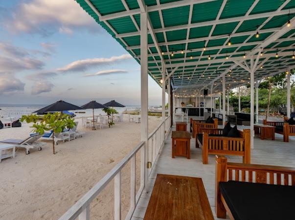 Nusa Indah Onai Hotel นูซาเลมโบงัน ภายนอก รูปภาพ